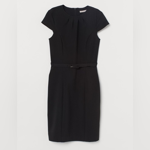 H&M Dresses & Skirts - Women's H&M Black Dress with Belt EUC